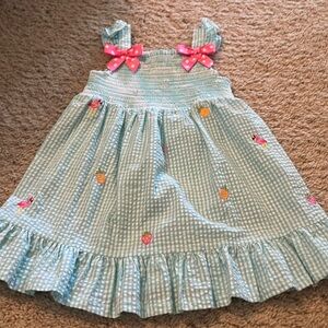 Teal dress with tropic theme